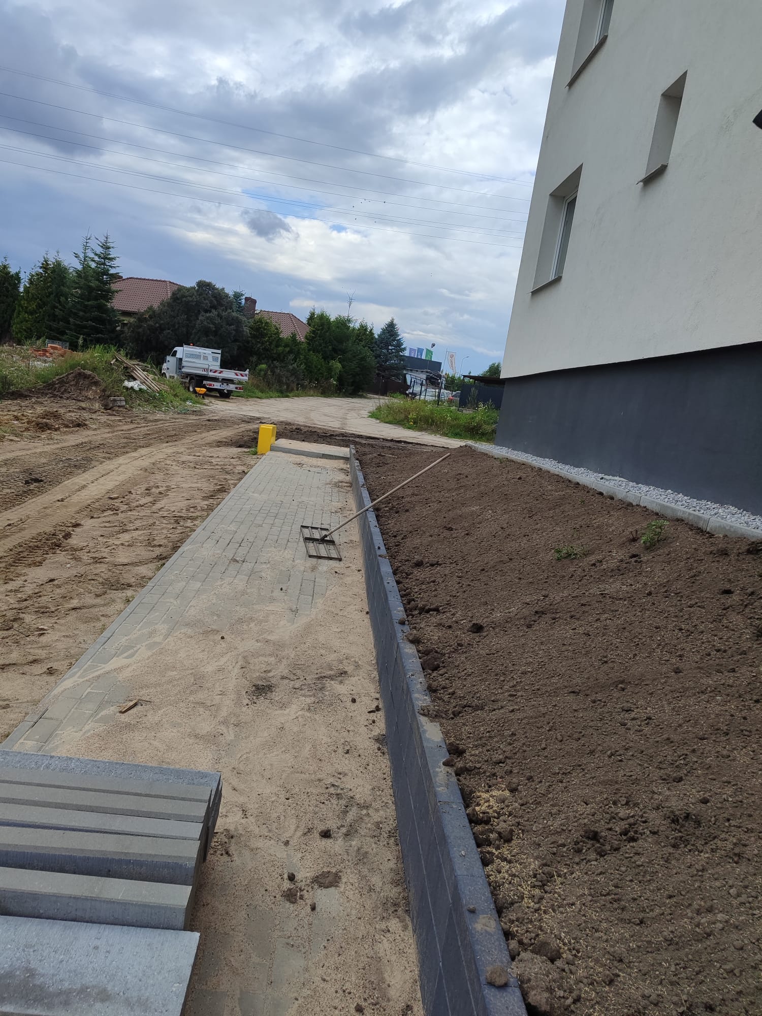 Układanie kostki brukowej osiedle (1)