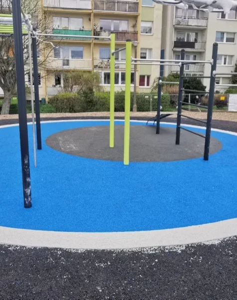 Place zabaw nawierzchnie bezpieczne (2)